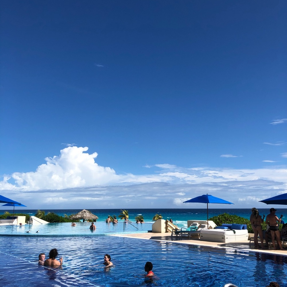 Meet your Posher, Yong